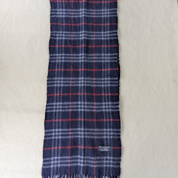 Burberry Unisex Lambswool Scarf Navy – Check Pattern – Cozy & Stylish-Pre-Loved - Picture 4 of 7